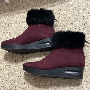 DKNY maroon fur wedge heel boot